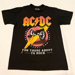 AC/DC For Those About To Rock Graphic T-Shirt Size Medium Shirt